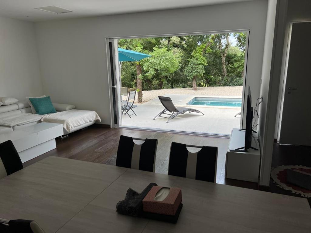 Brand New Villa With Fully Intergrated Air Conditioning & Private Pool, Overlooking Forest Sardan المظهر الخارجي الصورة