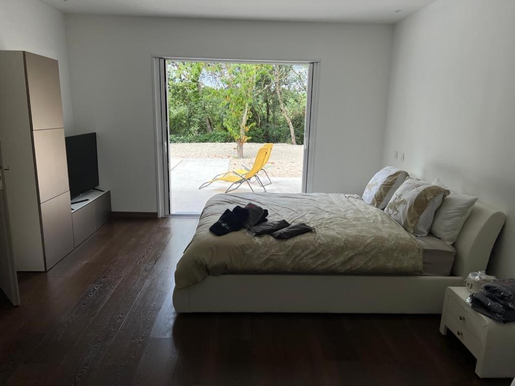 Brand New Villa With Fully Intergrated Air Conditioning & Private Pool, Overlooking Forest Sardan المظهر الخارجي الصورة