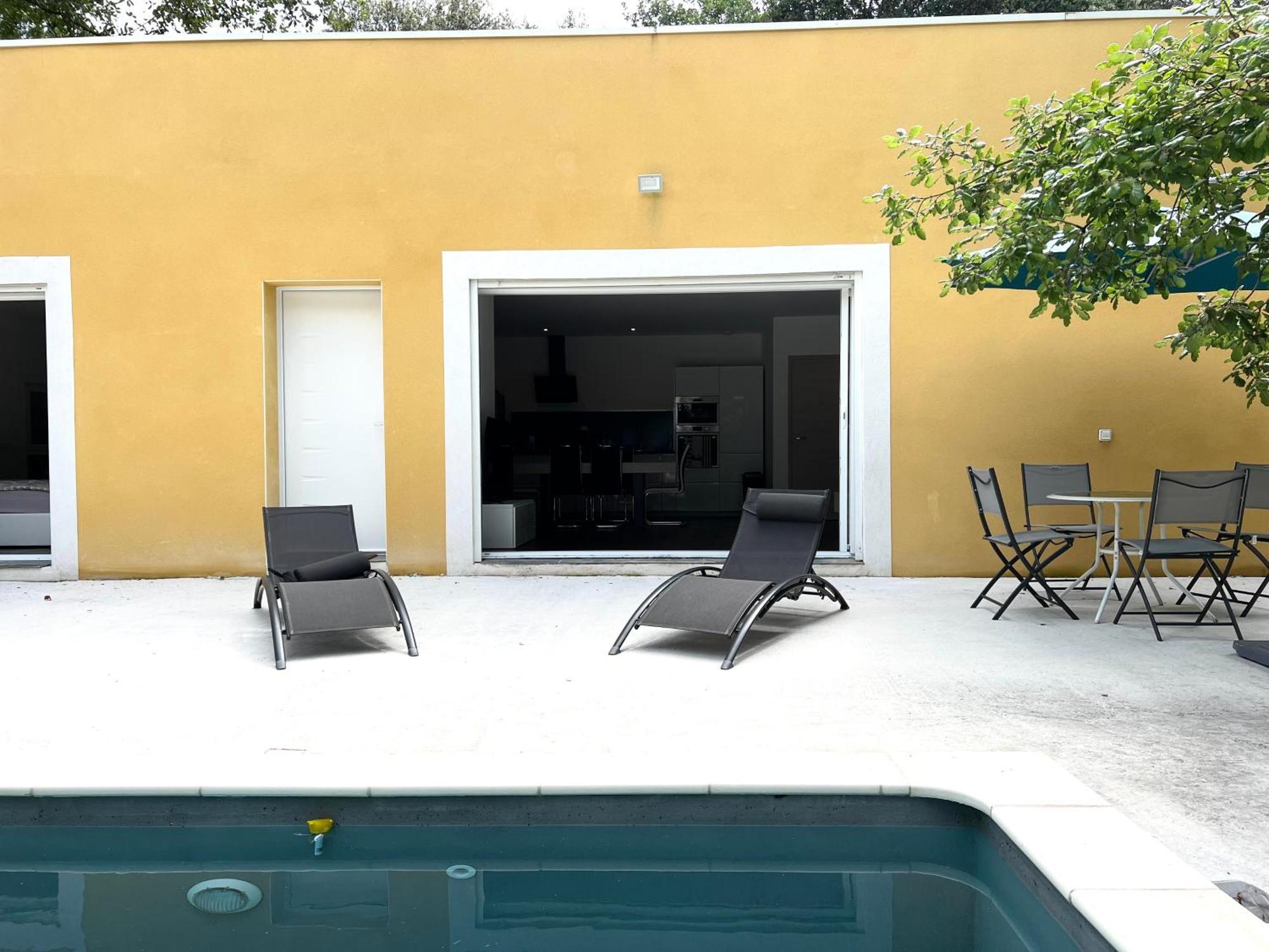 Brand New Villa With Fully Intergrated Air Conditioning & Private Pool, Overlooking Forest Sardan المظهر الخارجي الصورة